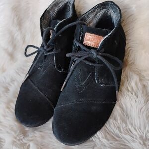 Toms Black Suede Wedge Lace-Up Shoes